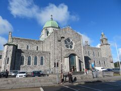 ゴールウェイ大聖堂（Galway Roman Catholic Cathedral）
ルネッサンス様式の大聖堂でヨーロッパで最も若く1965年に完成しました。