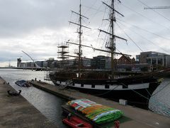 ジーニー・ジョンストン号（Jeanie Johnston Tallship & Famine Museum）
リフィー川左岸に停泊しています。