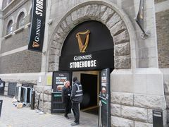 ギネス・ストアハウス（Guiness Storehouse）
「ダブリン・パス」があれば、列に並ばずに入場出来ます。