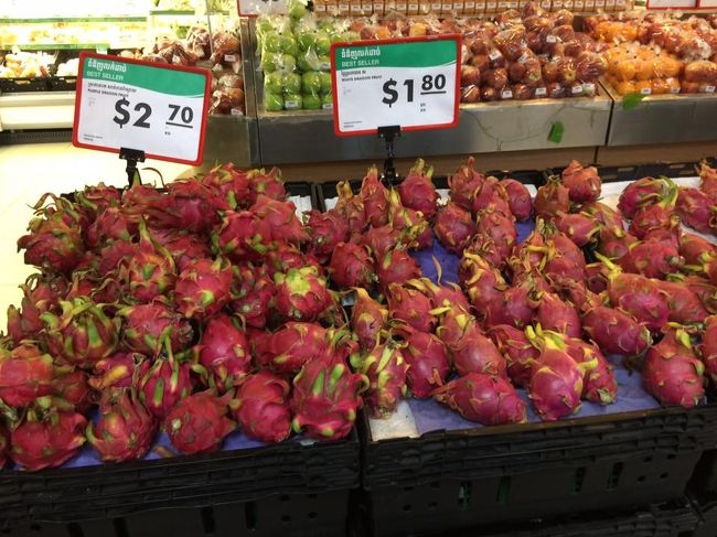 どこも米ドル表記<br />カンボジアは物価が高い