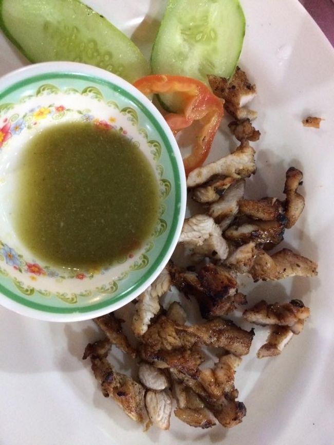 かたい豚肉といった感じ