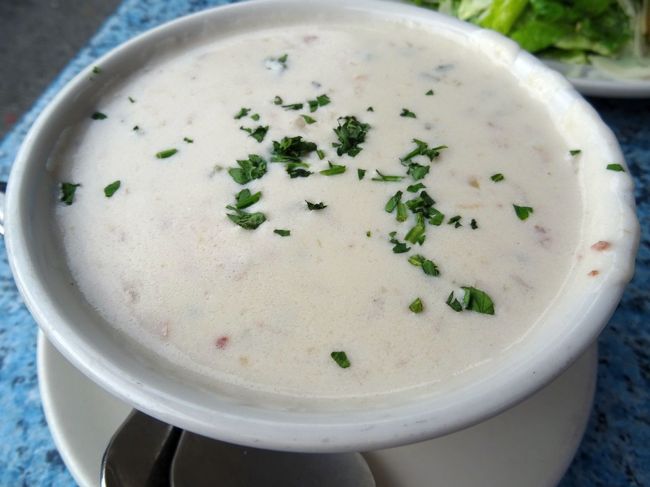 来た！クラムチャウダー．これはうまい．