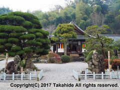 満月寺

石仏を彫った蓮城法師が建立したと言われるお寺です。


満月寺：http://e-usuki.org/sightseeing/mangetsuji/