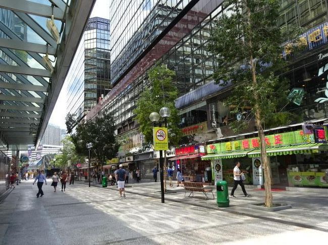 エッグタルトを購入した２つのお店は、この通りにあります。一番下の画像に地図を貼り付けます。