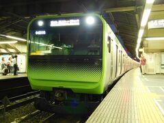2017.09.23　新宿
池袋から乗った列車は初めて乗る２３５系であった。