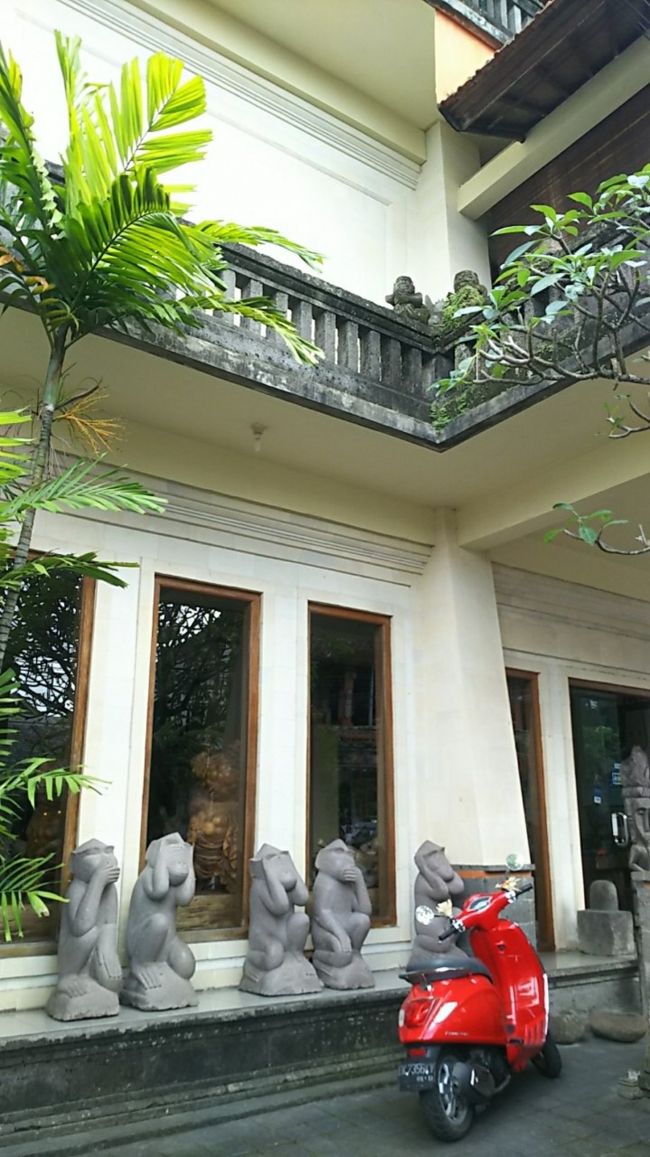 「見ざる言わざる聞かざる」みたいな。