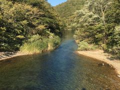 ☆Aomori-Oirase★

「十和田湖」
ようやく十和田湖に到着。ここが奥入瀬の始発ということですな。
途中の渓流と違ってすごい穏やか。