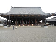 東本願寺参拝します。