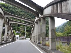 三枚橋、箱根湯本駅前をノンストップで通過。
旭橋は一方通行で逆走車に要注意。前方の施設（足洗の湯 和泉）から、勘違いして進入してくる車を数回目撃したことがある。