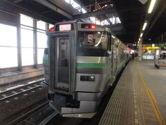 札幌駅の時間調整の間に写真を。いしかりライナー岩見沢行きに乗車中です。岩見沢まで移動します。