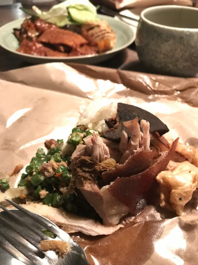 帰りにギャニャールの市場で<br />大好物のバビグリンを買って<br />帰って、ヴィラのリビングで<br />食しました～～<br /><br />め～いっぱい楽しんだ<br />１日旅でした♪♪<br /><br />あ～バビグリン食べたい…