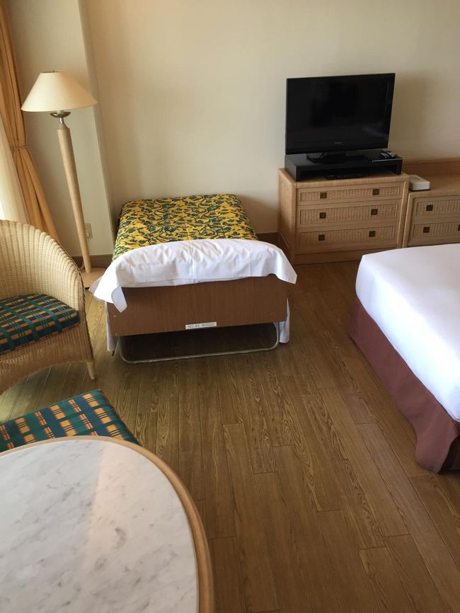 ちょっと小さめのベッド　<br />いや。私たちがガリバーなだけ。。。。。