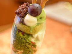 『Cafe Hayashiya』さんで茶でも。
てっぺんの鹿クッキーほんと美味しくてかわいい。

クッキーは『蔵宿いろは１階zakkaひぐらし』さんの人気商品とのことです。