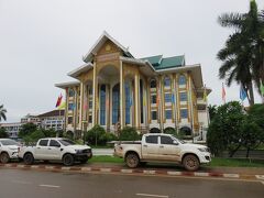 立派な建物はCulture Hall