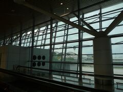 ▽KLIA

乗り継ぎ時間が1時間しかないのに到着が10分程遅れた。
KLIAは広いので急いで移動。