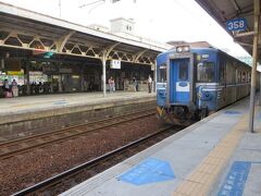 各駅停車に乗って、高速鉄道の台南駅へ。
・・・なんだか、まぎらわしい。