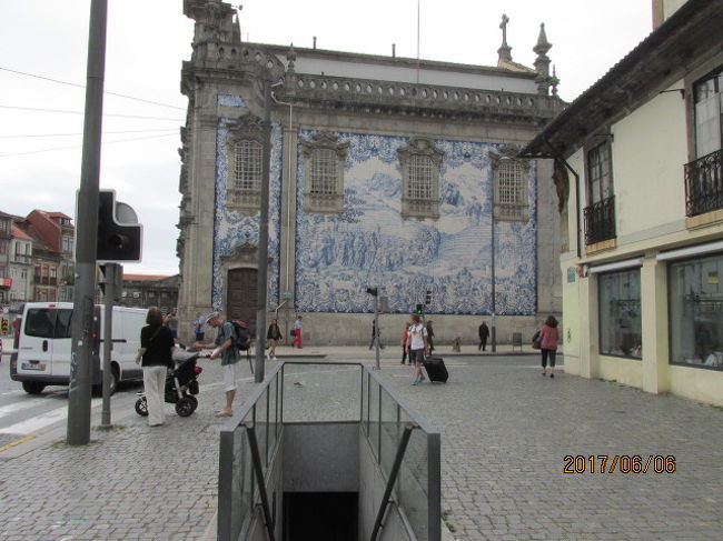 周辺には歴史的な古い建造物が多く残っている。