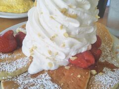 滞在中はエッグスンシングス本店へ。徒歩10ふんほど。11:30ころでしたが、5～10ふんほどの待ち時間ですんなり！
ボリューム満点！そして、美味しい！！
