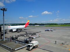 旅の始まりです。
イベリア航空IB6800の成田空港11：20発の飛行機でマドリードへ向かいます！
ここから13時間のフライトです...遠い(笑)

