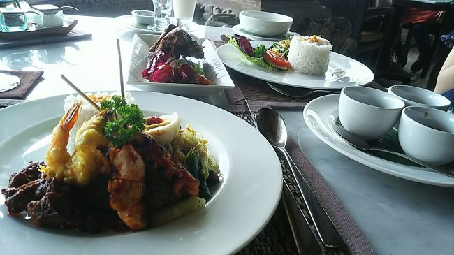 私は「ナシチャンプル・ロイヤル」<br />娘はクリスピーダック。