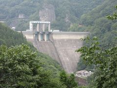 「相俣ダム」を後にして、県道270号線をひた走り
水上の街を抜け藤原ダムにやって来ました
「相俣ダム」から「藤原ダム」は県道270号線で27km程の距離