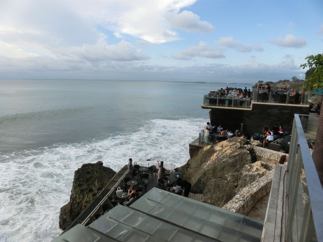 こちらは宿泊者専用のテラス席です。