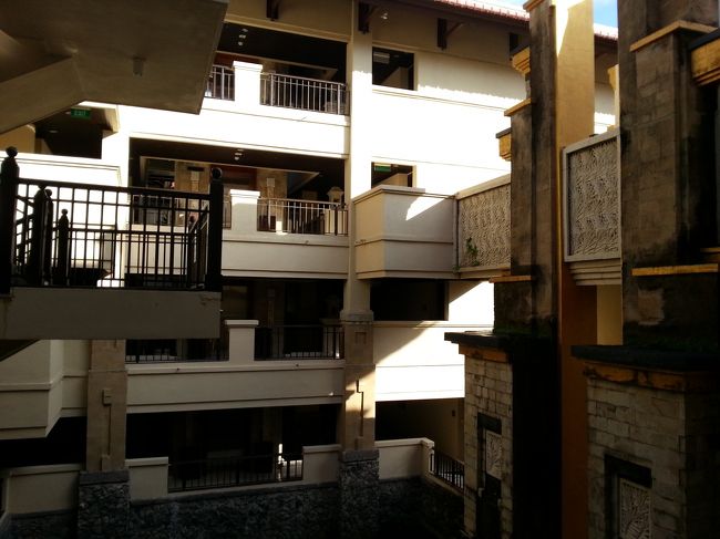 4階建てで、ロビーからは少し歩くことになりますが、フロアーのアップダウンは無いので楽です。