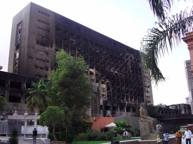 このビル、テレビで見た気がします。