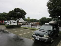 その後食後に再び入浴し、ゆったり休んだ後、
「道の駅　白沢」に移動し、翌日に備え車中泊しました
後席を倒し荷室をフラットにしてのんびりと休むことが出来ました
※写真は翌日朝の物です

1日かけて群馬県北部を駆け巡り
全部で7箇所のダムカード配布施設を訪問する事が出来ました

今回は良いダムが沢山ありましたが
前編・中編・後編を通して
個人的に今回最も印象に残ったダムは

矢木沢ダム（奥利根湖）でした

利根川の最奥地の素晴らしい自然環境、アーチ式ダムの機能美
本当に素晴らしいダムでした

他にも中世の古城を彷彿させる四万川ダム
圧倒的な大きさの提体を持つロックフィルダムの奈良俣ダム
重要文化財のバットレスダムの丸沼ダム

今回は特徴的で素晴らしいダムばかりでした

ダム巡り・・・
それぞれのダムに歴史があり、建造物としても面白く、自然豊かな場所も訪問できる。
毎度同じセリフですが、とっても楽しいです（笑）

ダムカード収集状況
群馬県 総施設数：26　今回訪問数： 7　累計訪問数： 7（ 26.9%）
埼玉県 総施設数：10　今回訪問数： 0　累計訪問数： 5（ 50.0%）
東京都 総施設数： 2　今回訪問数： 0　累計訪問数： 2（100.0％）　
神奈川 総施設数：10　今回訪問数： 3　累計訪問数：10（100.0%）
山梨県 総施設数： 7　今回訪問数： 0　累計訪問数： 6（ 85.7%）
長野県 総施設数：30　今回訪問数： 0　累計訪問数： 3（ 10.0%）

※つたない文章＆写真に最後までお付き合い頂きましてありがとうございました