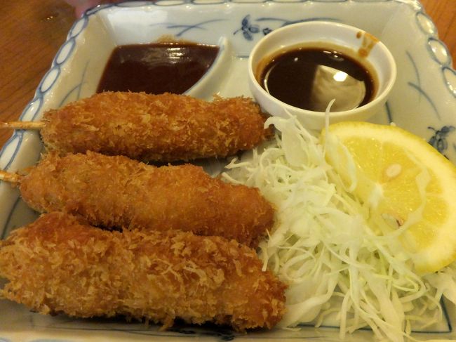 名古屋コーチンの串かつ。<br /><br />choさんは、名古屋から近い所に住んでいますが、<br />名古屋観光はしたことがなく、名古屋めしも食べたことがないとの事。<br />なのでできるだけ名護屋ならではのものを食べたいと思います。<br /><br />(10:39)