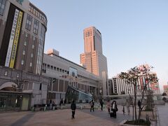 札幌駅まで歩きました。
悔しいことに、札幌到着後、一気に天気がよくなります。。