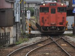   本日5度目の砺波駅で上り列車ど交換です。