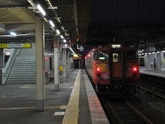　高岡駅に戻ってきました。