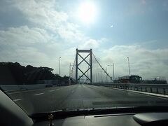 【9：00　関門大橋】

九州に入るのに２時間かかりました。
もぉ山口県デカすぎ。