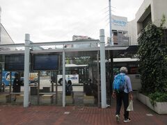 朝7：03新神戸発、岡山 7：40着。駅降りて西口正面のバス停へ