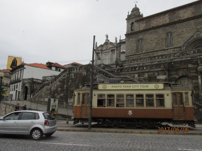 この遺跡のような古びた建物跡は、エンリケ航海王の住居跡と言われる。