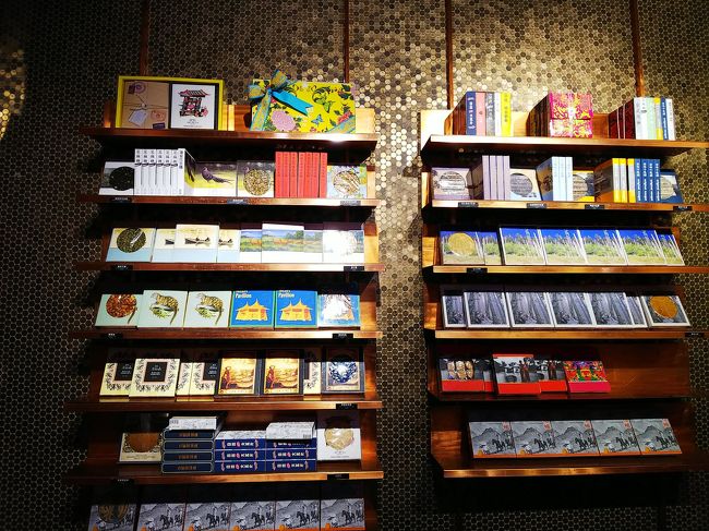 こちらはCDにしか見えません！