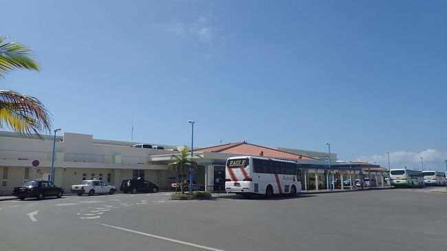 路線バスで離島ターミナルに<br />まずは腹ごしらえ