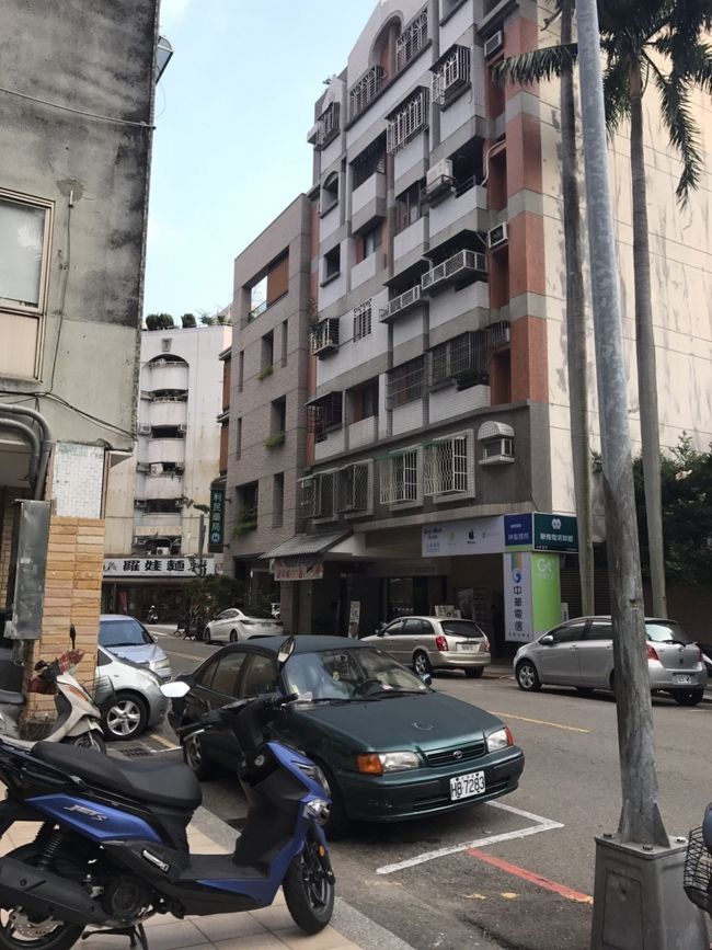 美味しいお茶で一息ついたので、観光しながら駅前に戻ります。