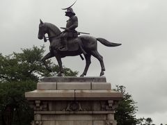伊達政宗の騎馬像
仙台城址は現在は青葉山公園として親しまれています。 