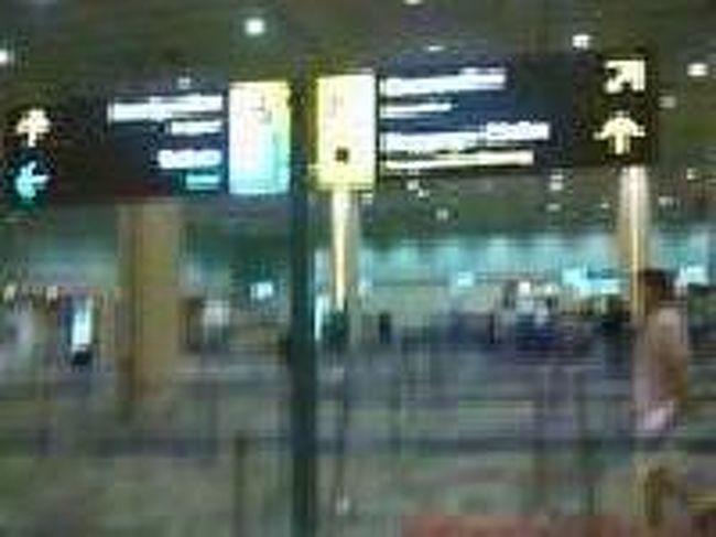 [２０１４/８/９]<br /><br />審査はインドネシア人と外国人に分かれます。