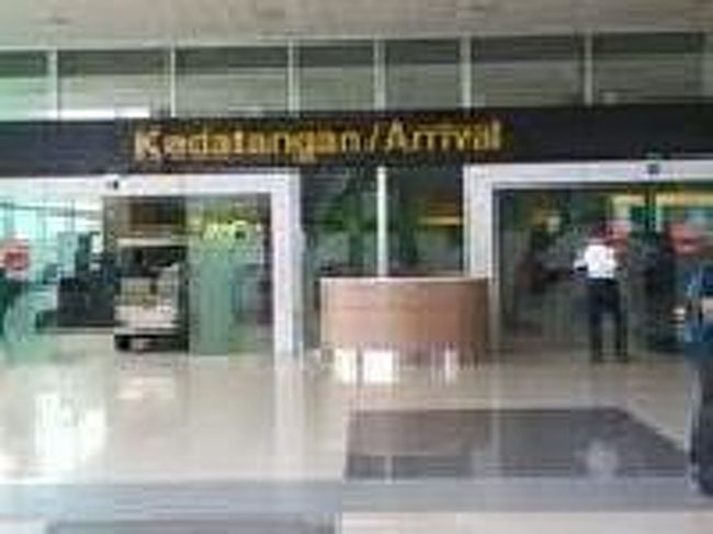 [２０１４/８/１０]<br /><br />後ろを振り返ると、今出てきた出口です。