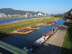 長良川を渡ります。
夜に乗る予定の鵜飼観覧船。