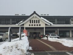 会津若松では、雪景色の鶴ヶ城などをゆっくり見てみたかったが、乗り鉄の旅を続けることに。