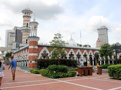 「Masjid Jamek」に到着。