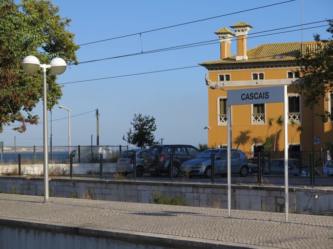 世界の車窓からっぽく、海沿いを走ったり、発見のモニュメントが見えたりとなかなか充実。