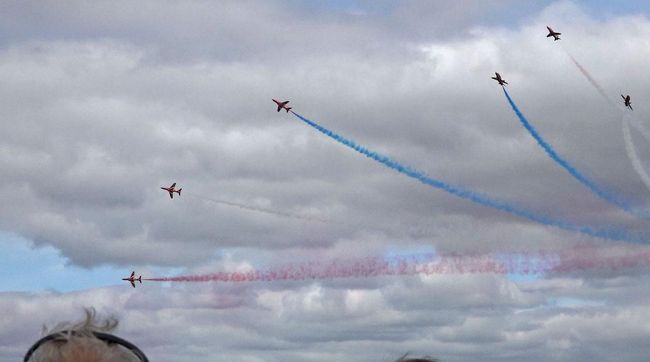 イギリス最大の航空ショー Riat Royal International Air Tatoo 第一日目 コッツウォルズ地方 イギリス の旅行記 ブログ By Mollyさん フォートラベル イギリス最大の航空ショー Riat Royal International Air Tatoo 第一日目 コッツウォルズ地方 イギリス の旅行記 ブログ By Mollyさん フォートラベル