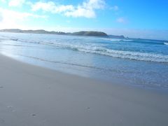 【ブラジル、リオデジャネイロの美しいビーチ、カーボフリオ（Cabo Frio）】

「遠浅」で.............