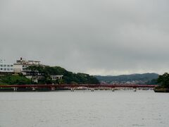 福浦島にかかる福浦橋を渡ると良縁に恵まれるとのこと。