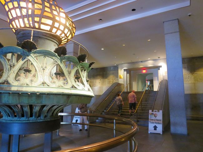 右から回って行ったら左にある音声ガイド受付に誰も気づいてない<br />